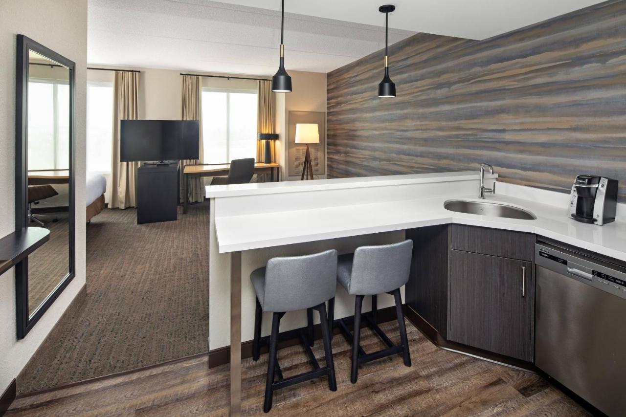 Residence Inn By Marriott Toronto Mississauga West Экстерьер фото