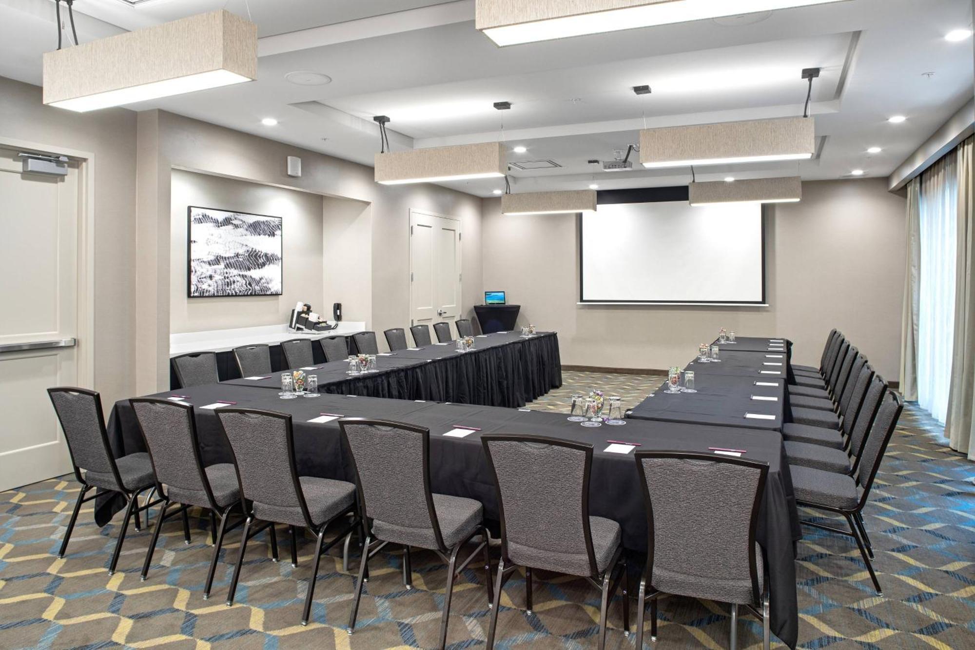 Residence Inn By Marriott Toronto Mississauga West Экстерьер фото