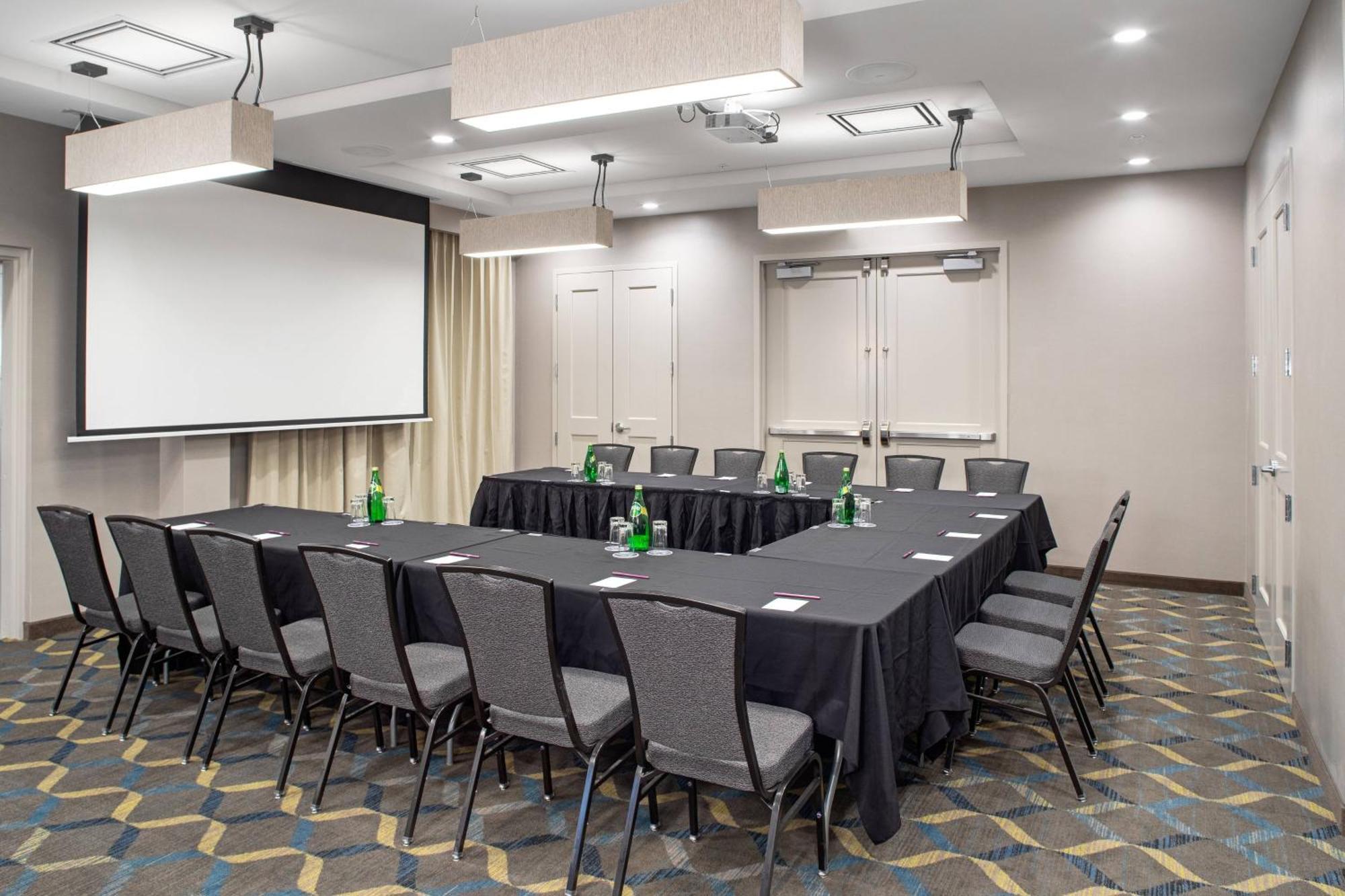 Residence Inn By Marriott Toronto Mississauga West Экстерьер фото